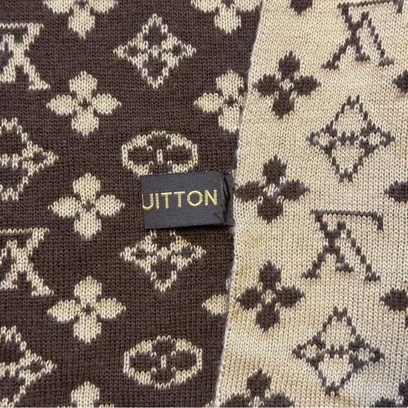 Vintage Two Tone Louis Vuitton Monogram Wool Scarf - Picture 8 of 9